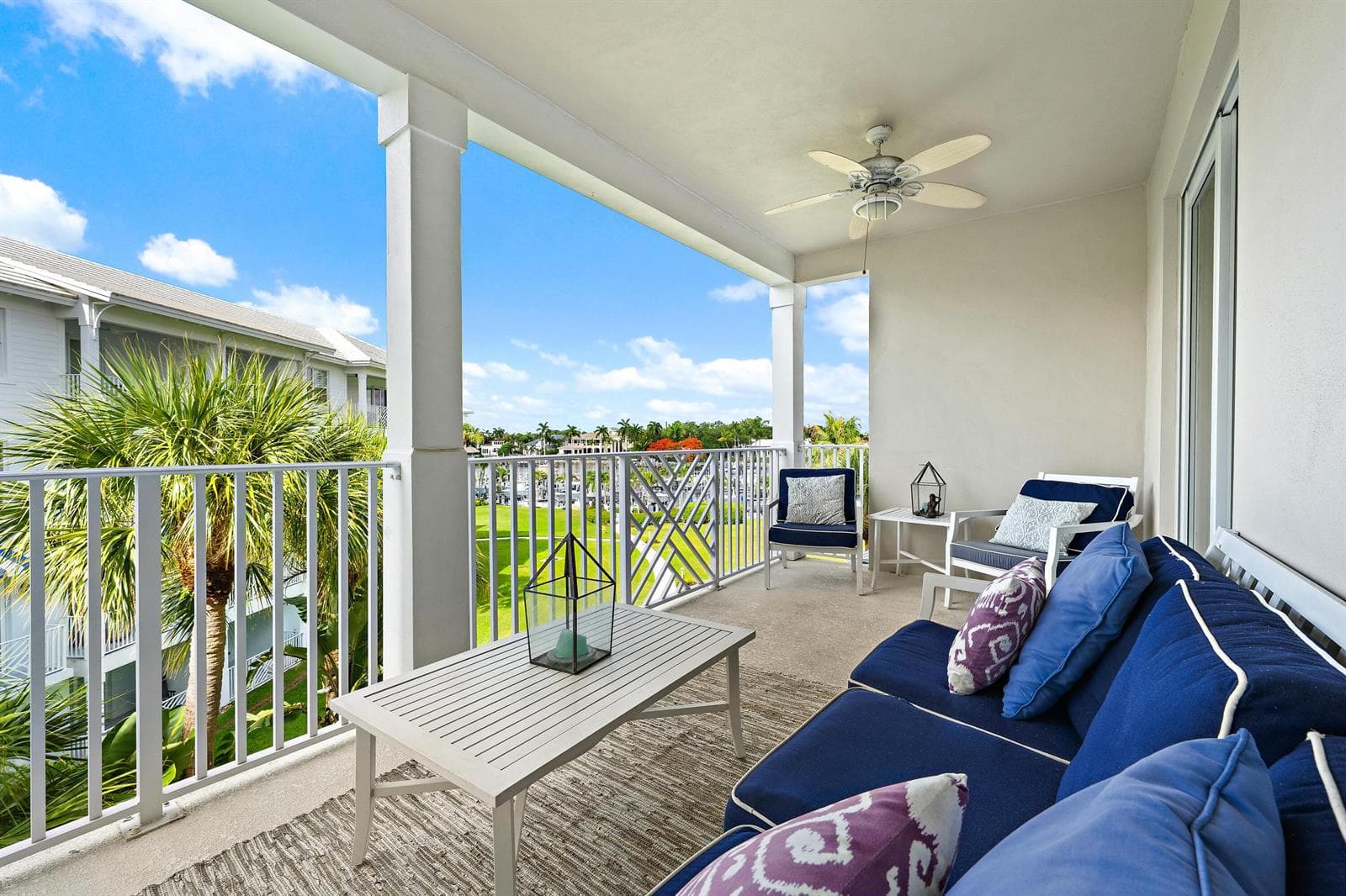 432 Bay Colony Drive N photo 10