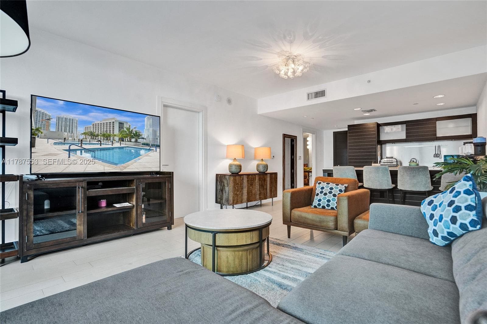 200 Biscayne Boulevard Way 3211 photo 3