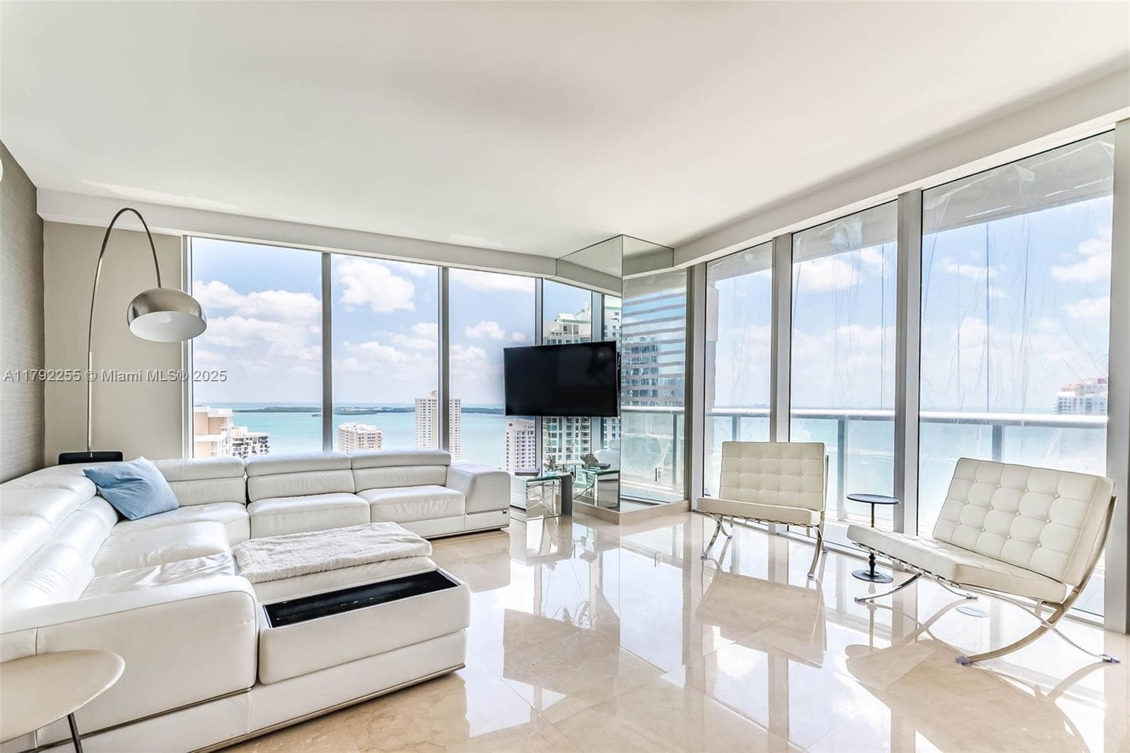495 Brickell Ave 2801 photo 7