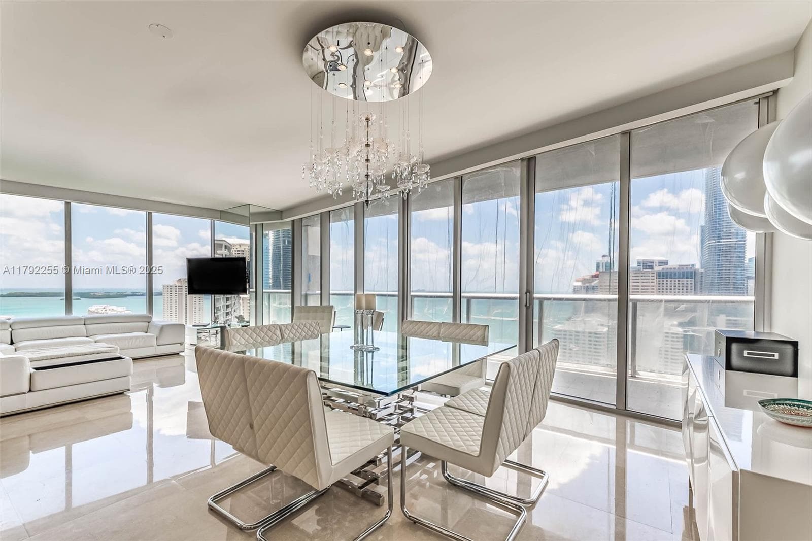 495 Brickell Ave 2801 photo 5