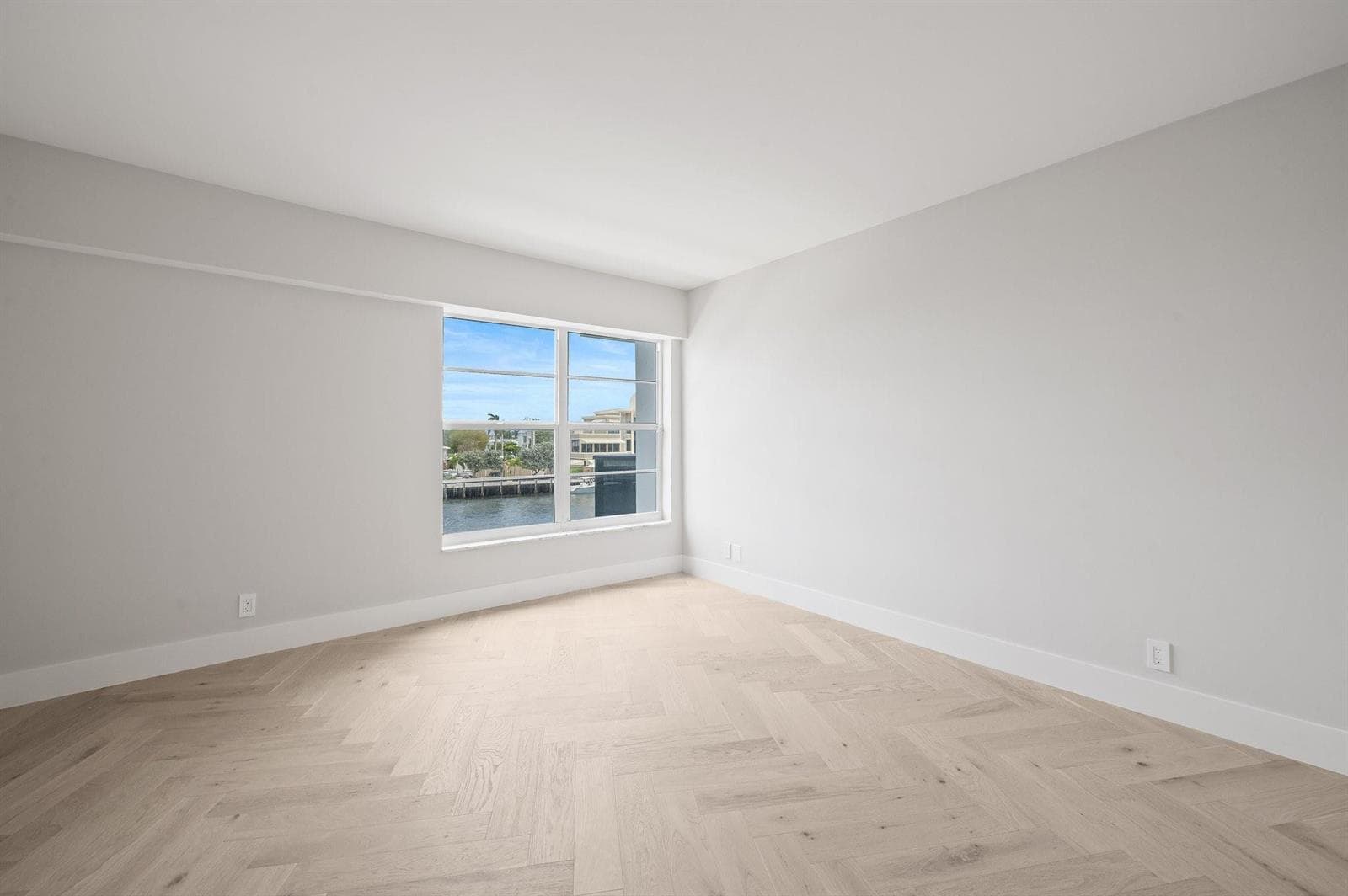 5100 Dupont Boulevard C3 photo 14