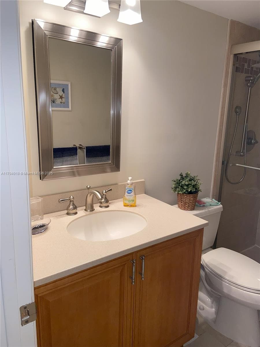 3180 S Ocean Dr 716 photo 17