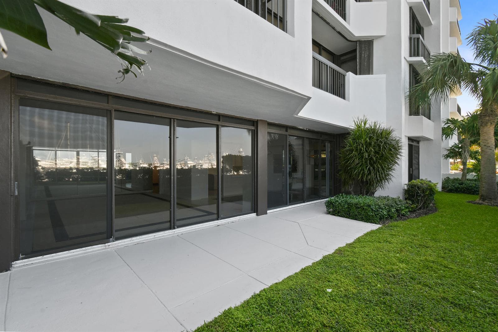 108 Lakeshore Drive 140 photo 14