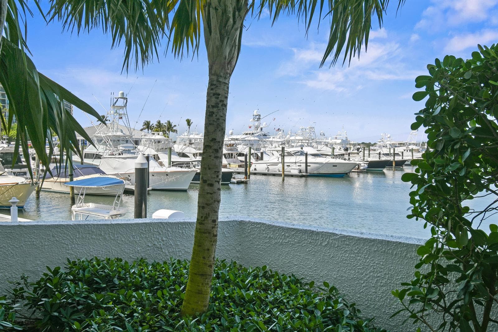 108 Lakeshore Drive 140 photo 11