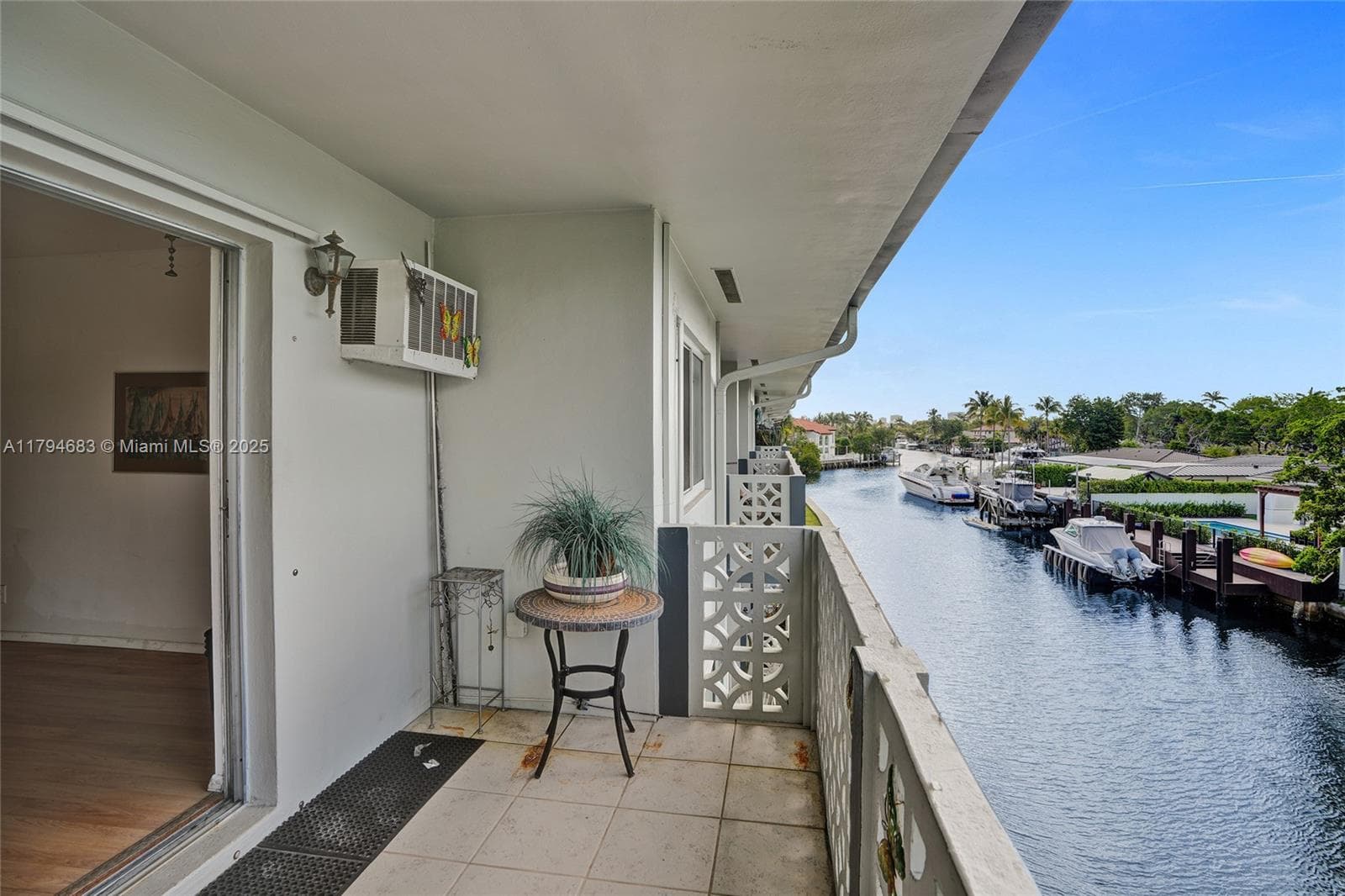 13105 Ixora Ct 319 photo 7