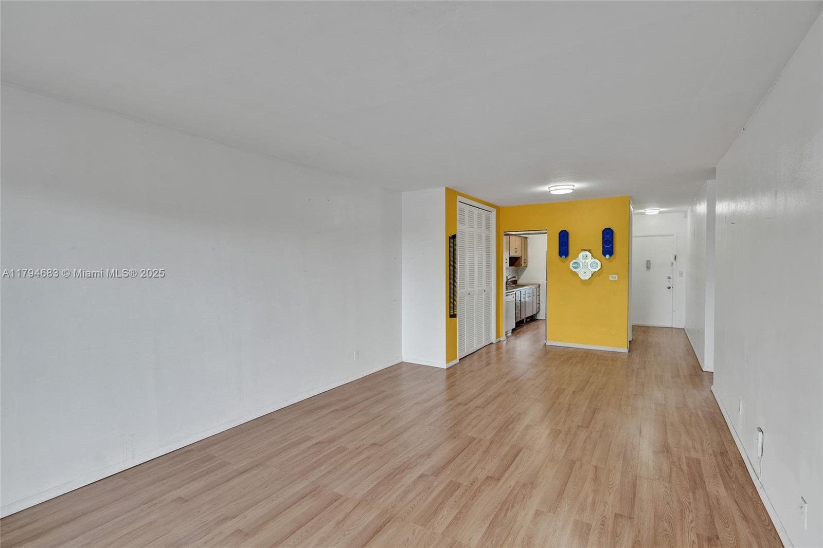 13105 Ixora Ct 319 photo 20