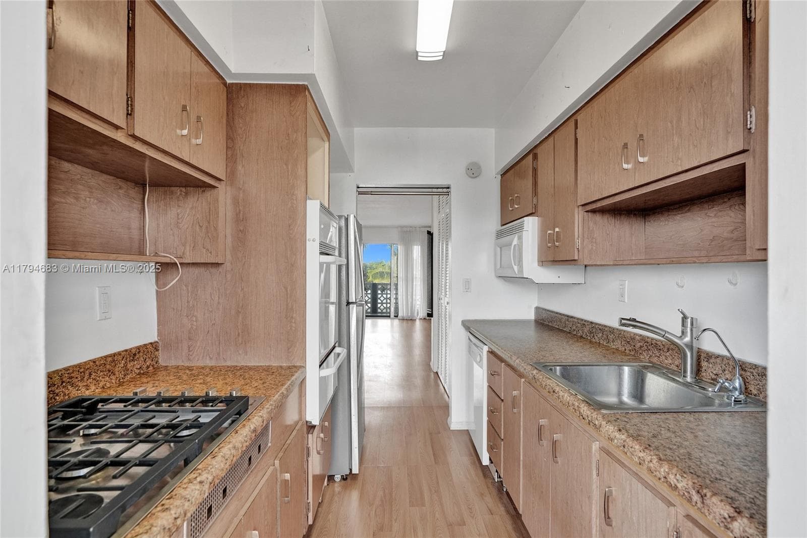 13105 Ixora Ct 319 photo 15
