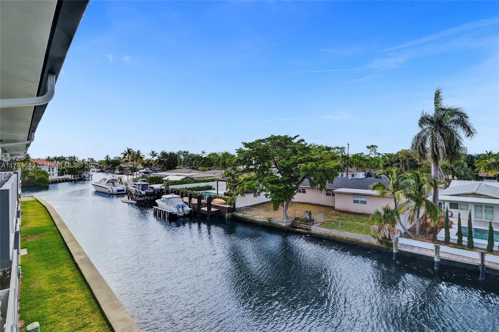 13105 Ixora Ct 319 photo 8