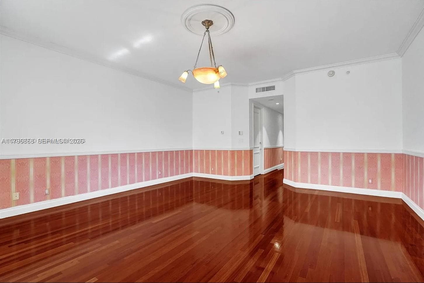 20165 NE 39 PL 403 photo 15