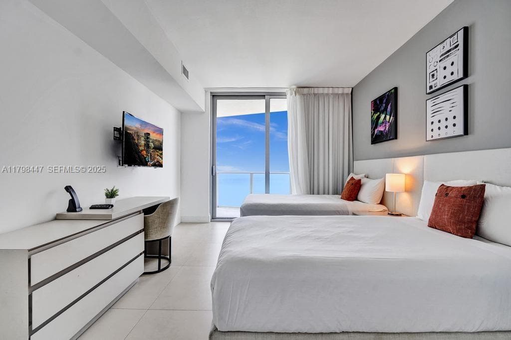 4111 S Ocean Dr 2803 photo 21