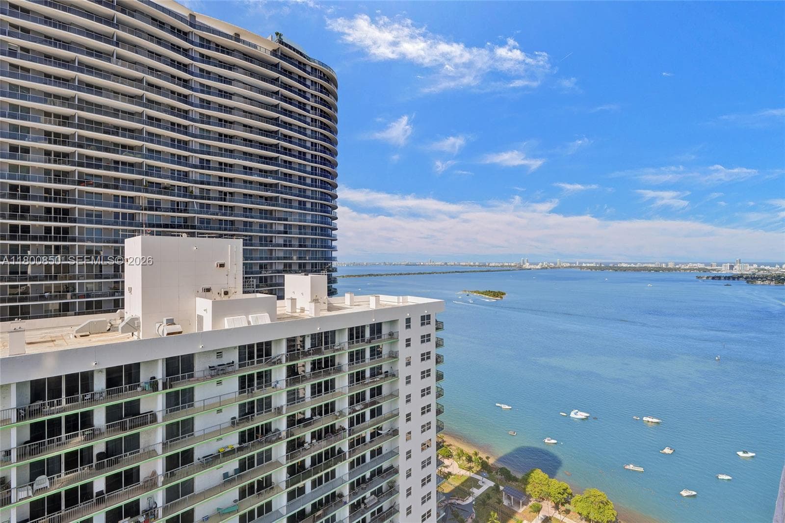 1750 N Bayshore Dr 4007 photo 13