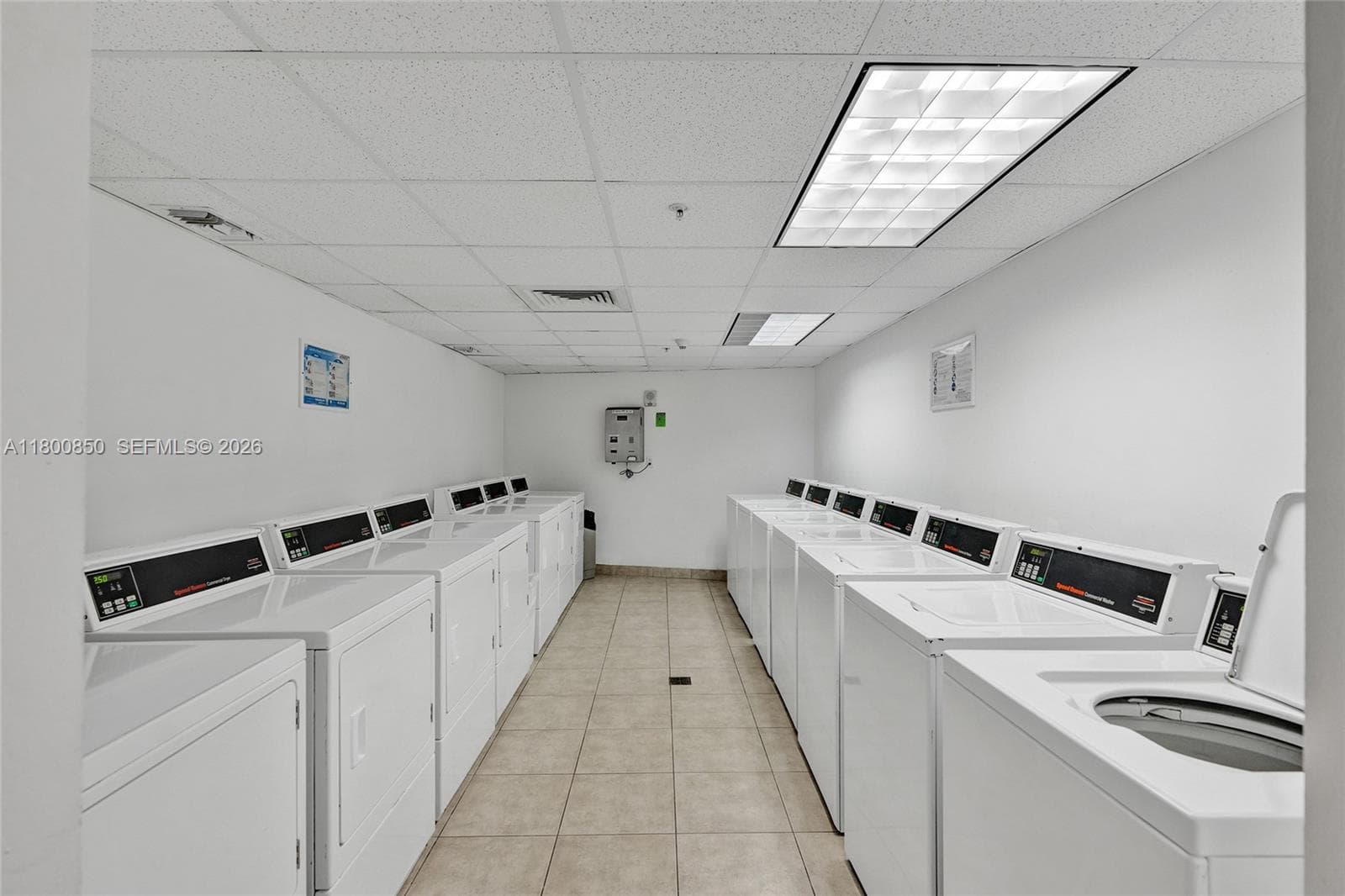 1750 N Bayshore Dr 4007 photo 16