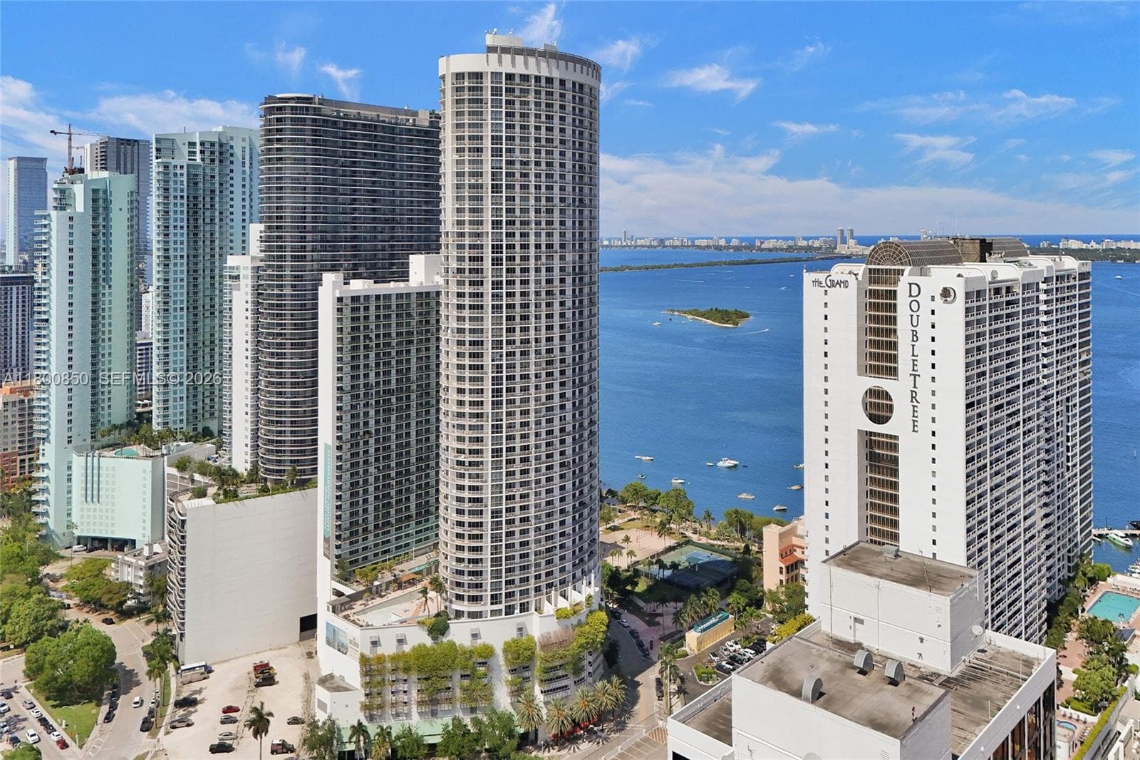 1750 N Bayshore Dr 4007 photo 24