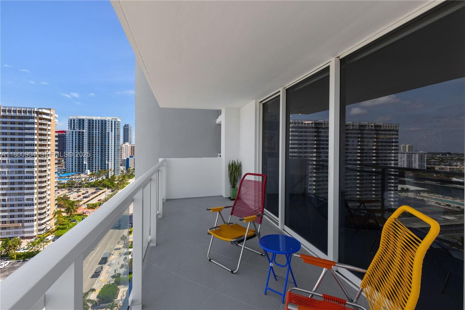 2030 S Ocean Dr 1707 photo 4