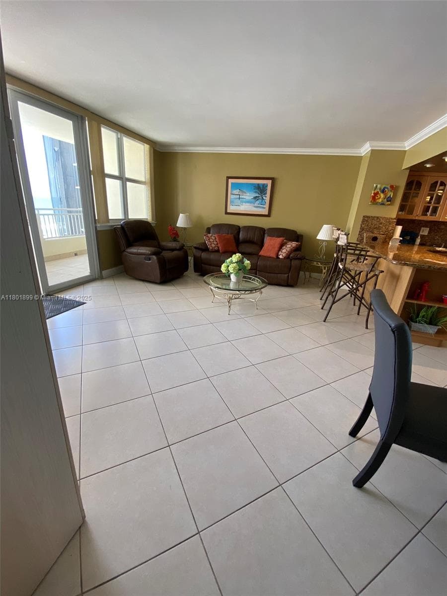 3180 S Ocean Dr 403 photo 23