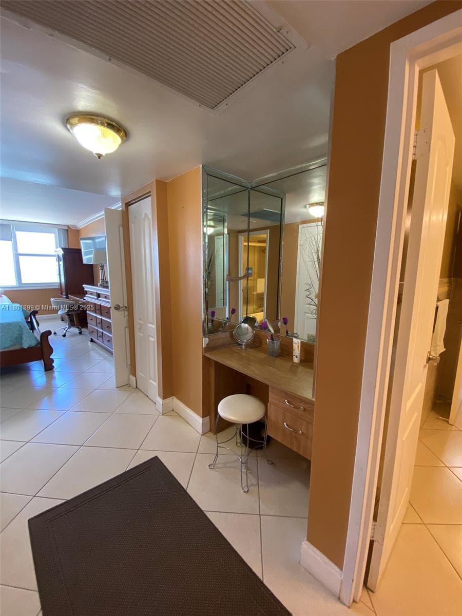 3180 S Ocean Dr 403 photo 12