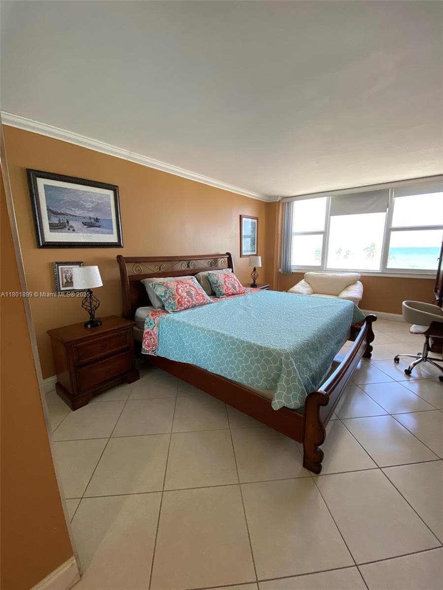 3180 S Ocean Dr 403 photo 18