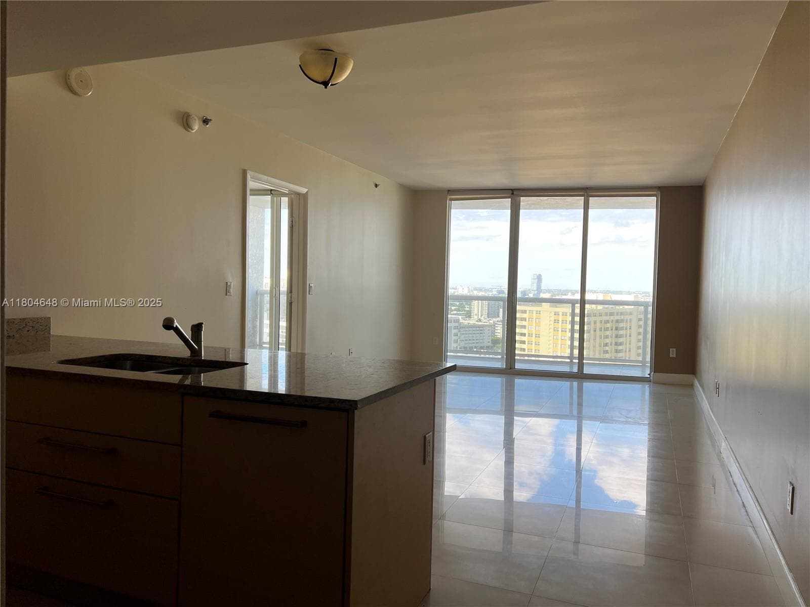 1800 S Ocean Dr 2006 photo 17