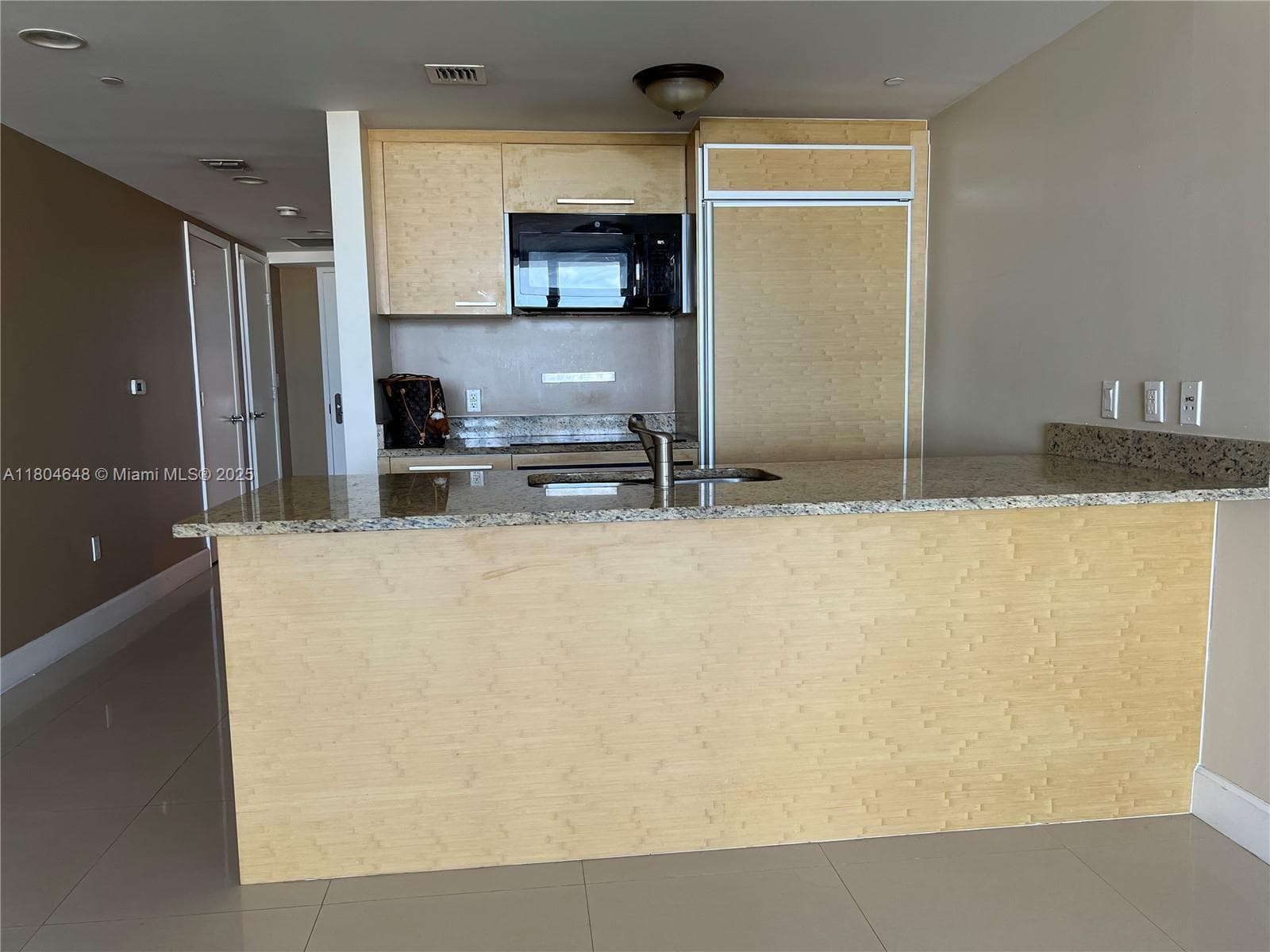 1800 S Ocean Dr 2006 photo 12