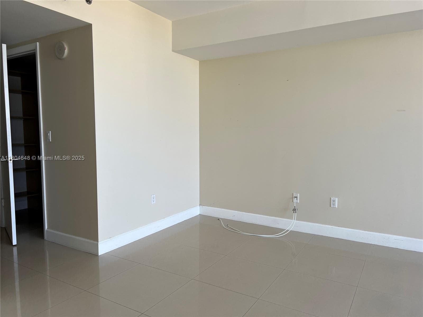 1800 S Ocean Dr 2006 photo 25