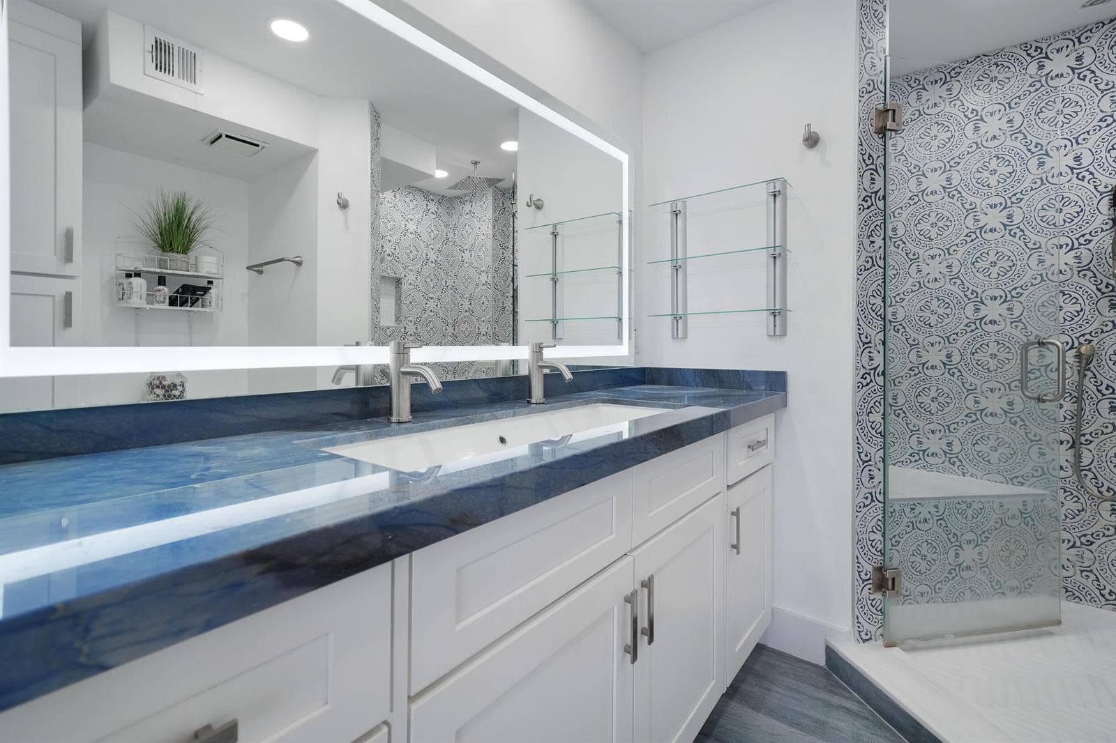 1537 E Hillsboro Boulevard 341 photo 23