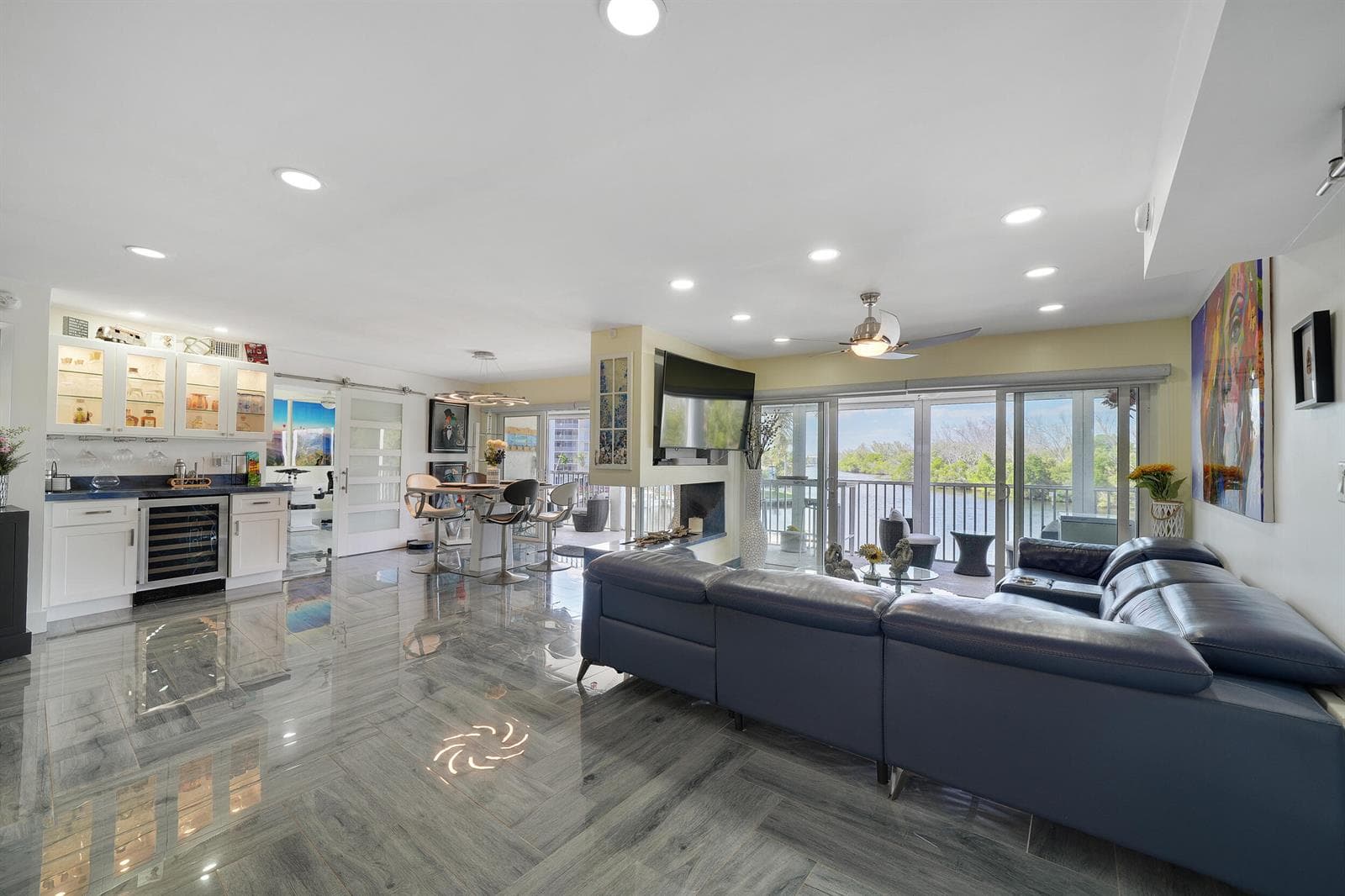 1537 E Hillsboro Boulevard 341 photo 7