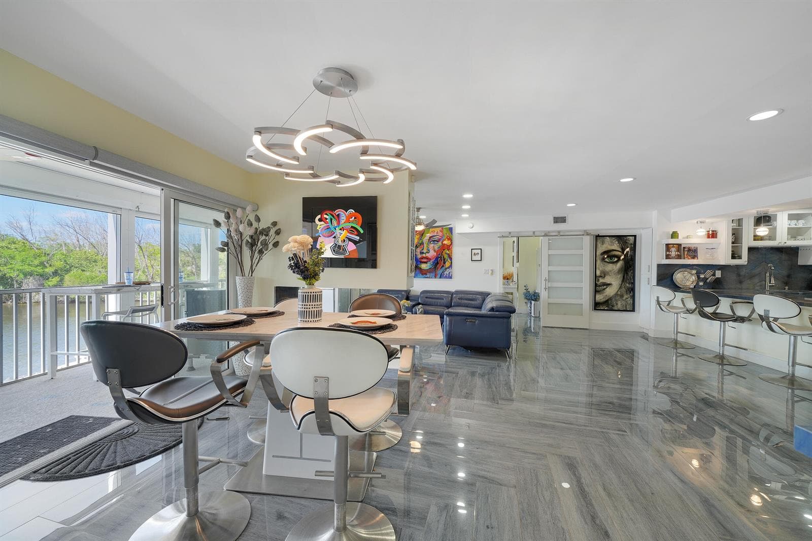 1537 E Hillsboro Boulevard 341 photo 18
