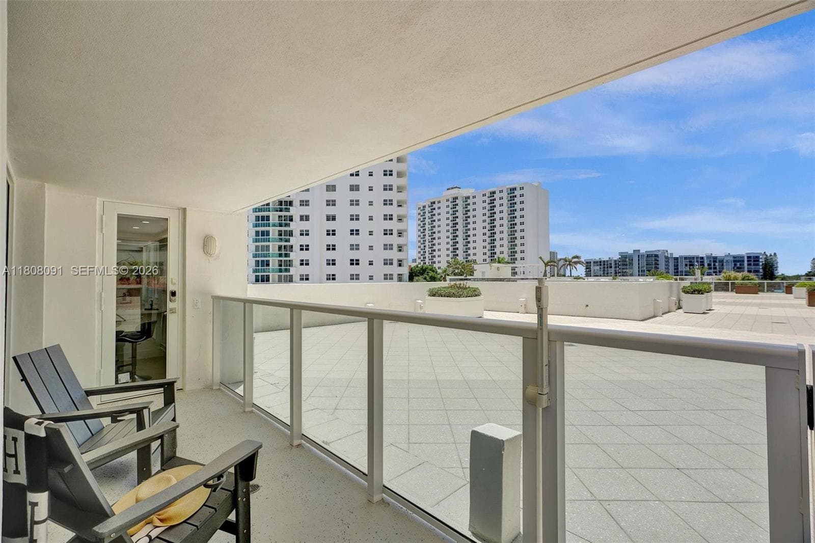 2751 S Ocean Dr 301S photo 7