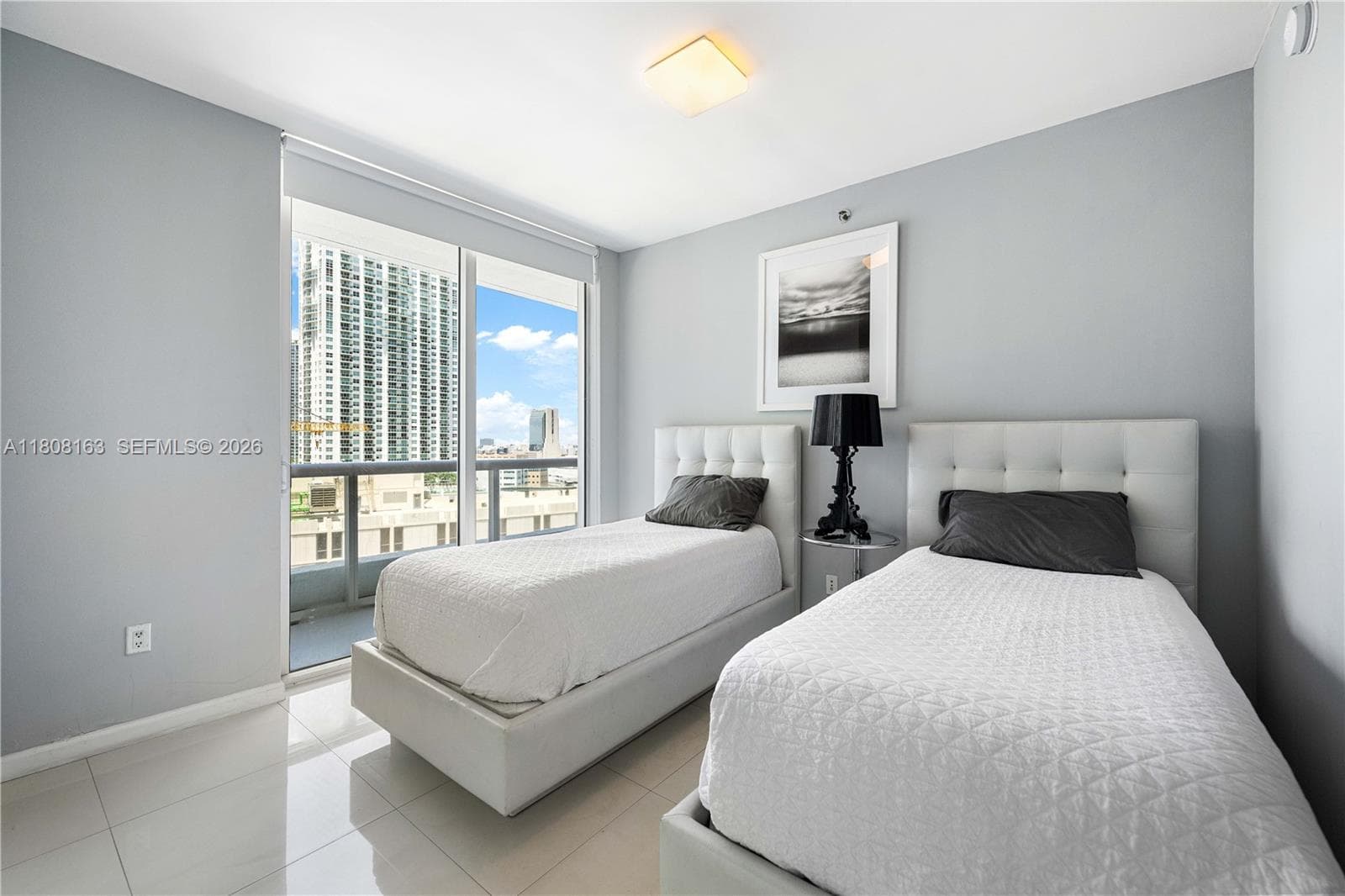 485 Brickell Ave 1604 photo 13