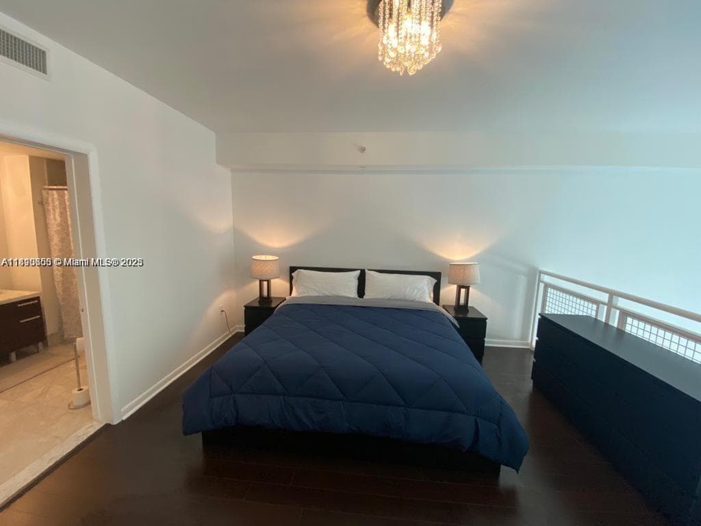 244 Biscayne Blvd 643 photo 13