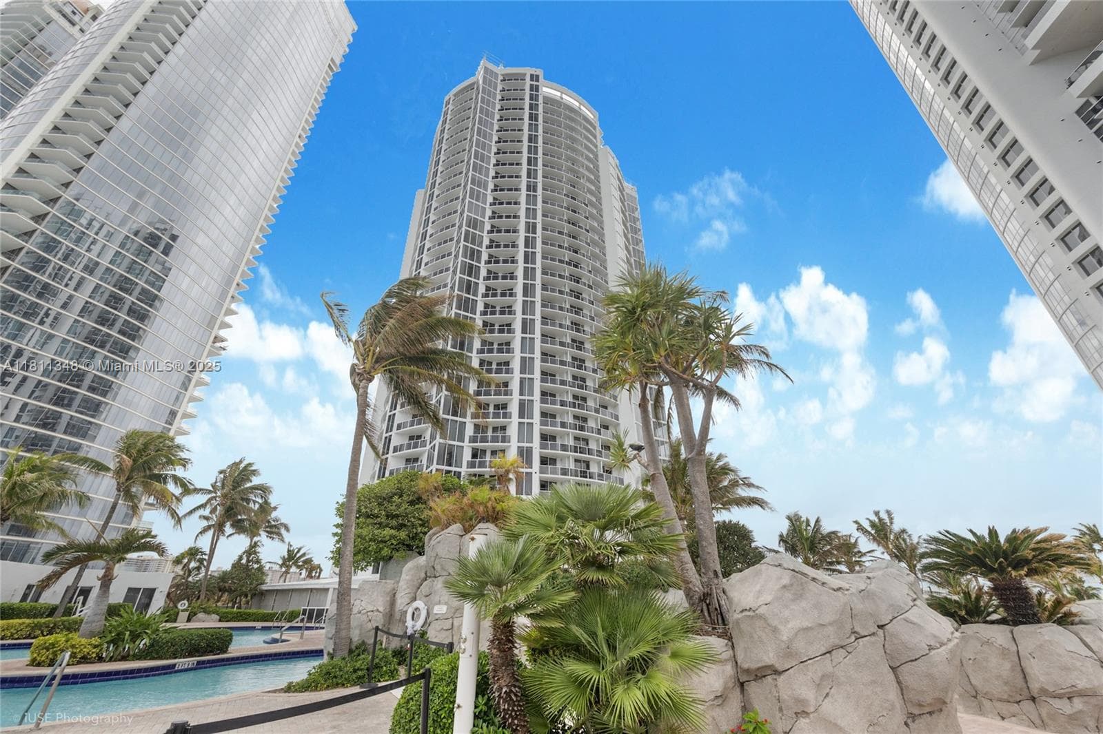 18001 Collins Ave 1504 photo 1