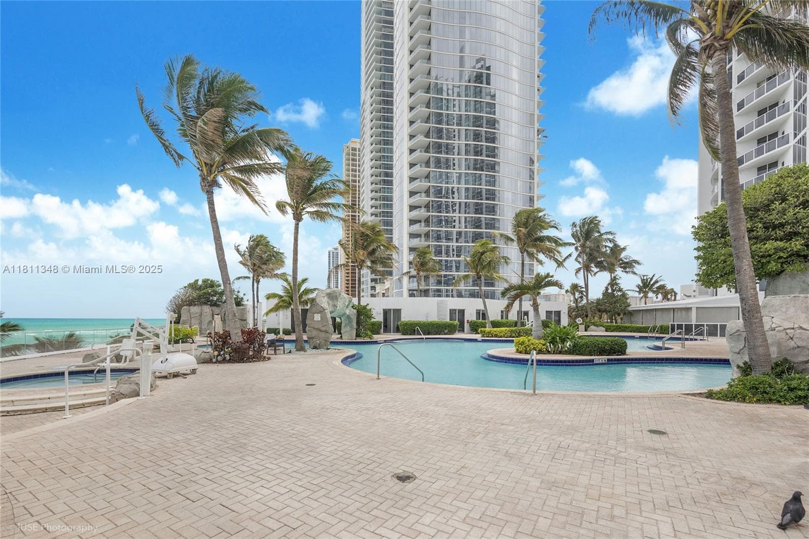 18001 Collins Ave 1504 photo 4