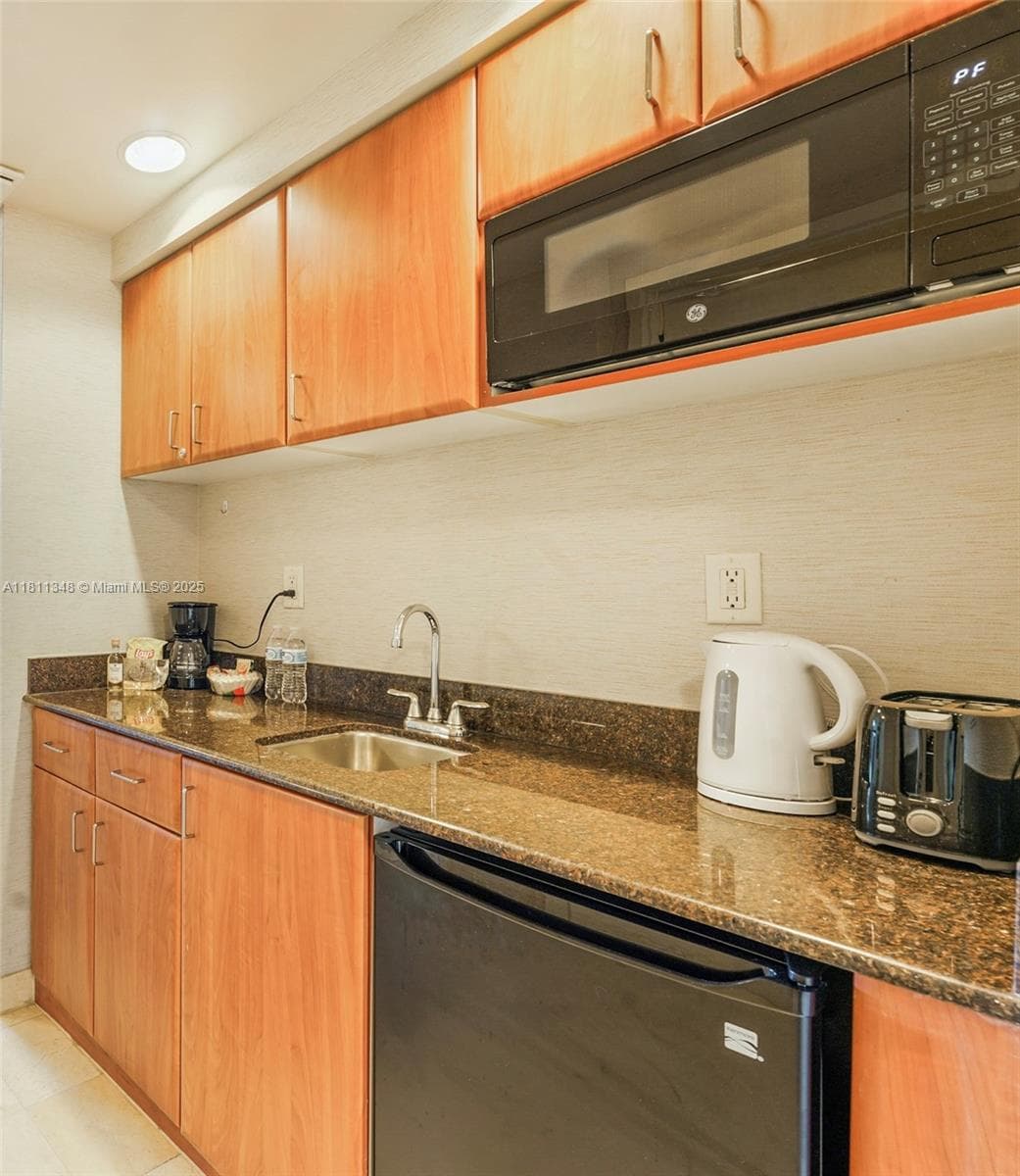 18001 Collins Ave 1504 photo 21