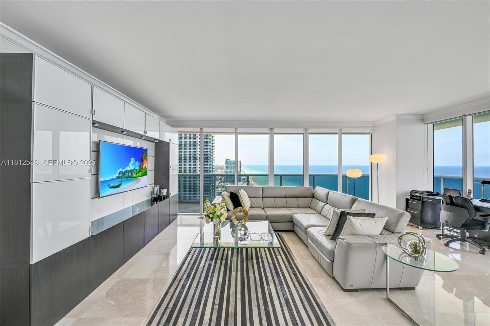 1830 S Ocean Dr 3801 photo 2