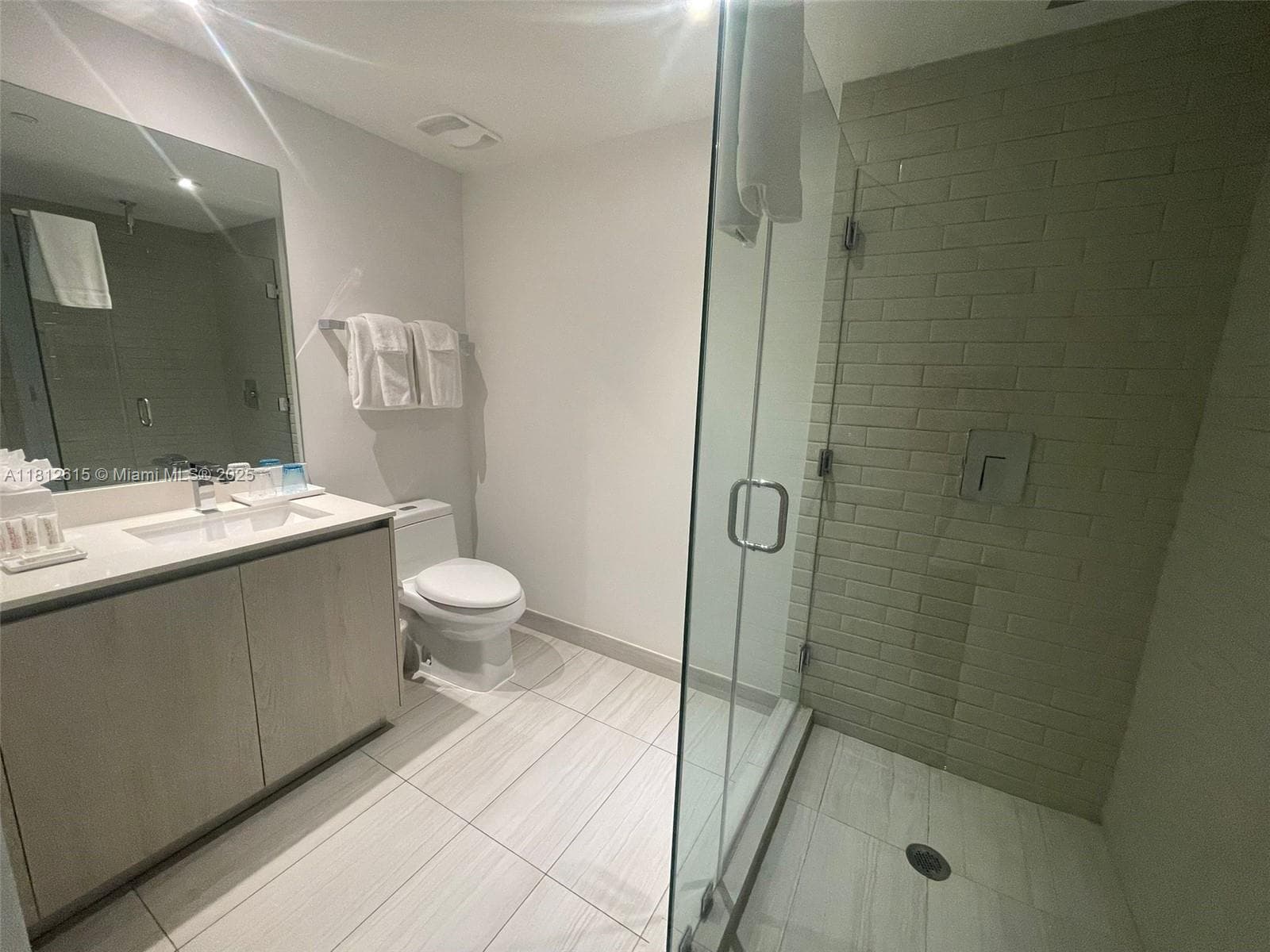 4010 S Ocean Dr R1705 photo 13