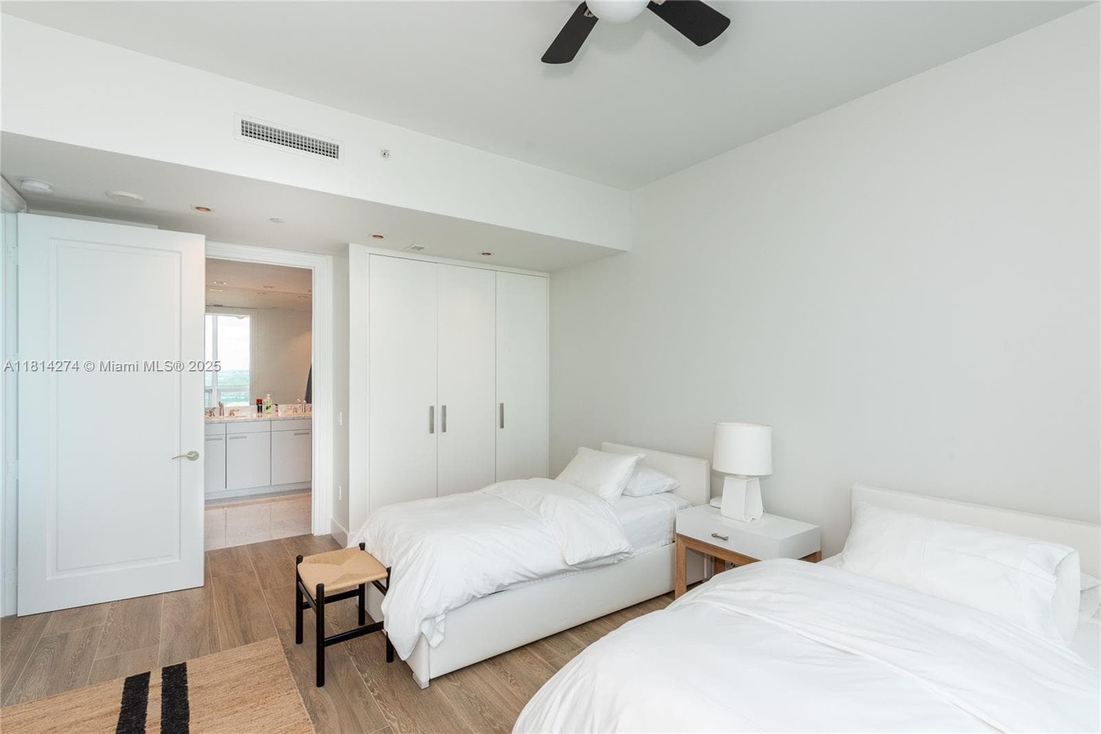 10295 Collins Ave 2506 photo 13
