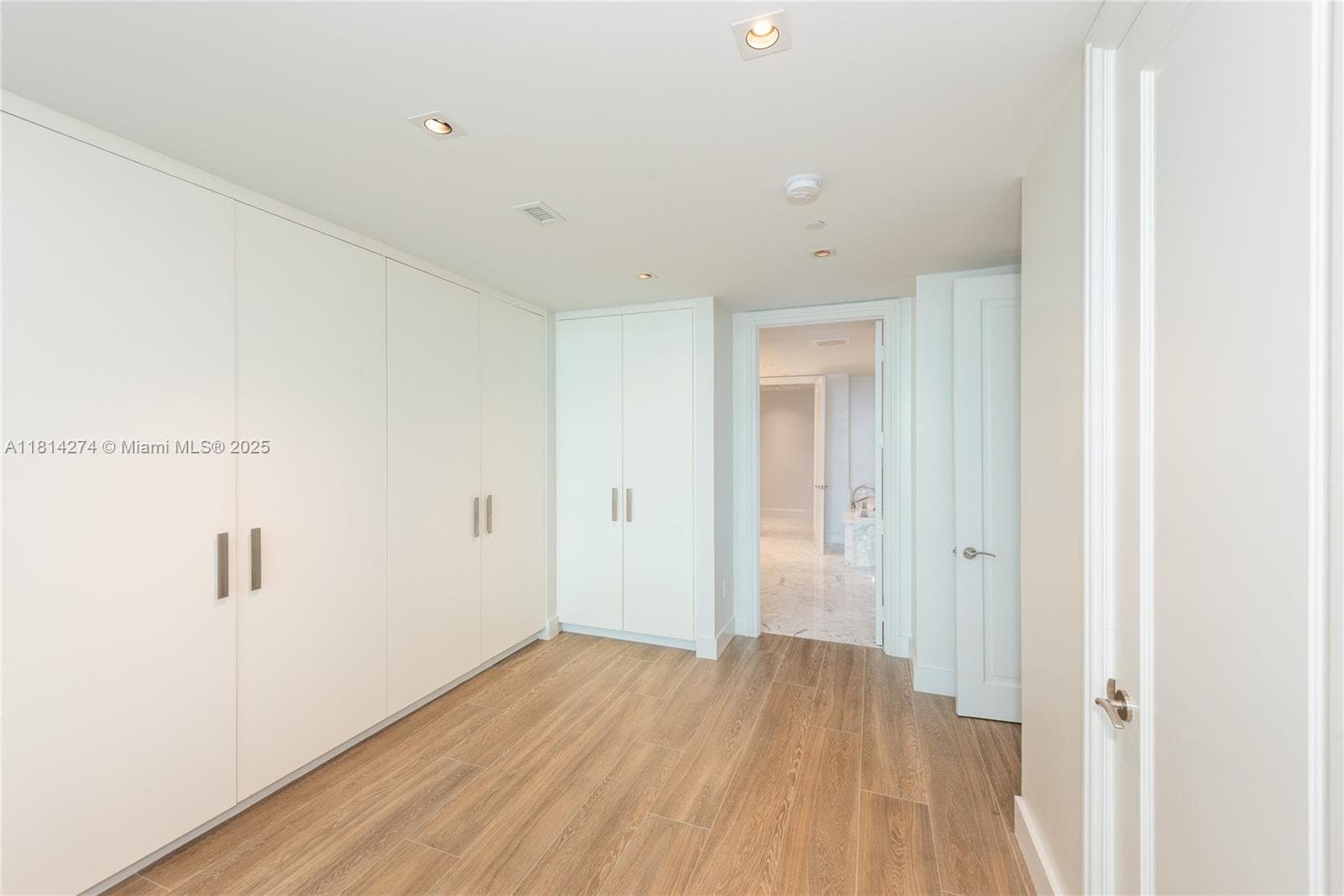 10295 Collins Ave 2506 photo 8