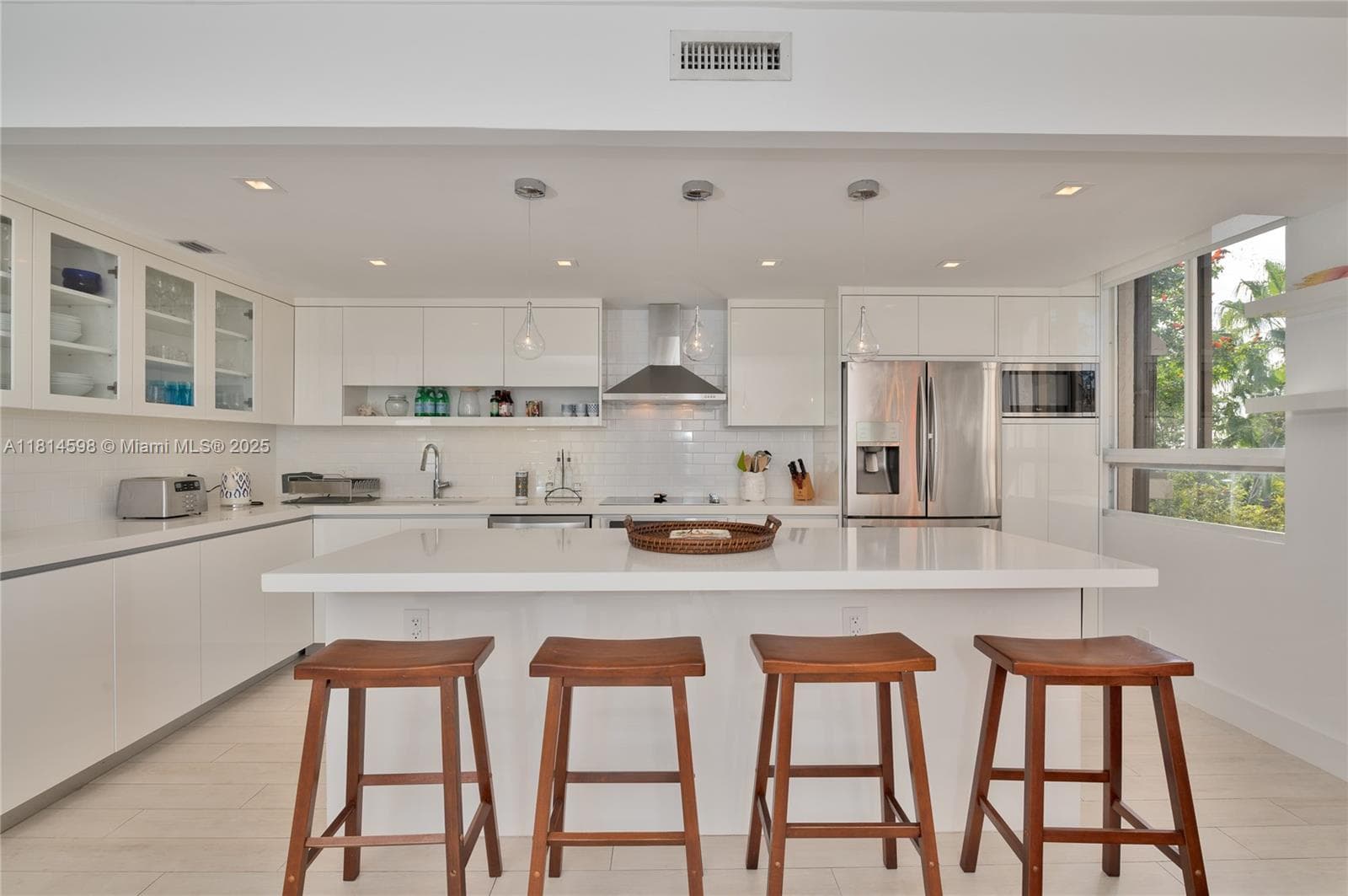 101 Crandon Blvd 480 photo 7