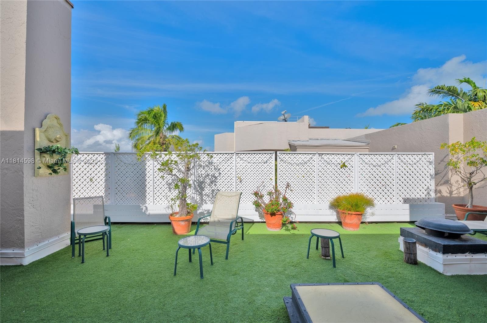 101 Crandon Blvd 480 photo 9