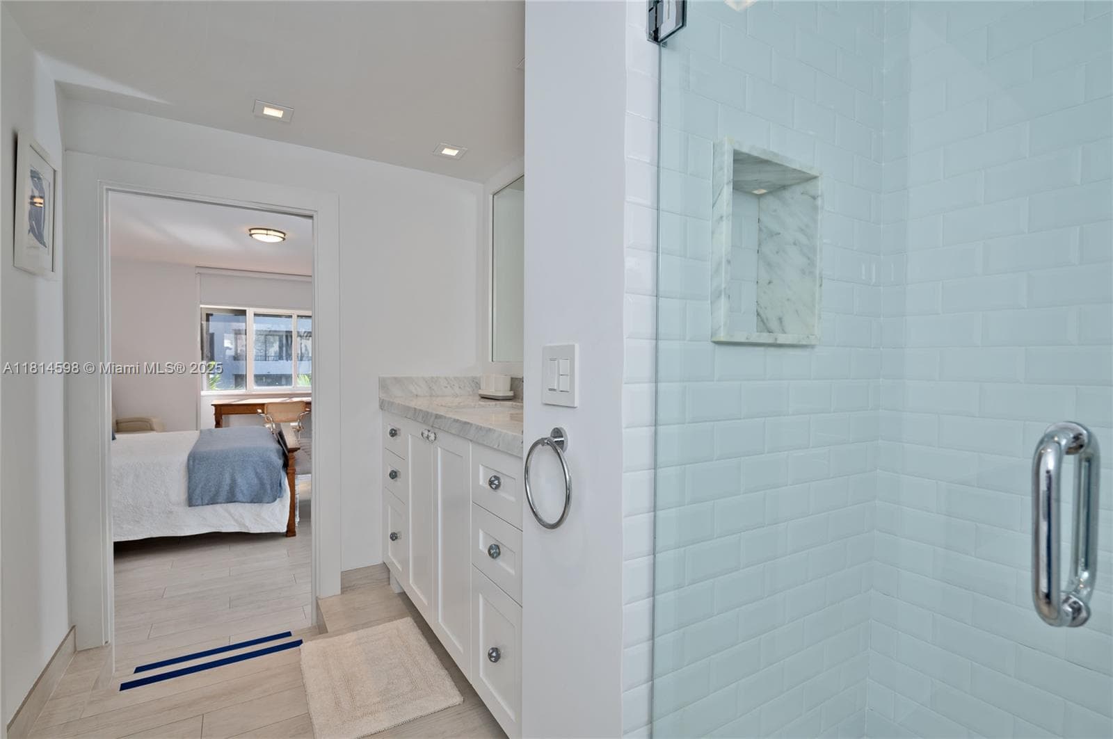 101 Crandon Blvd 480 photo 18