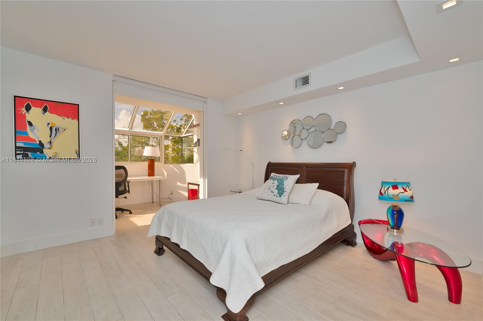 101 Crandon Blvd 480 photo 19