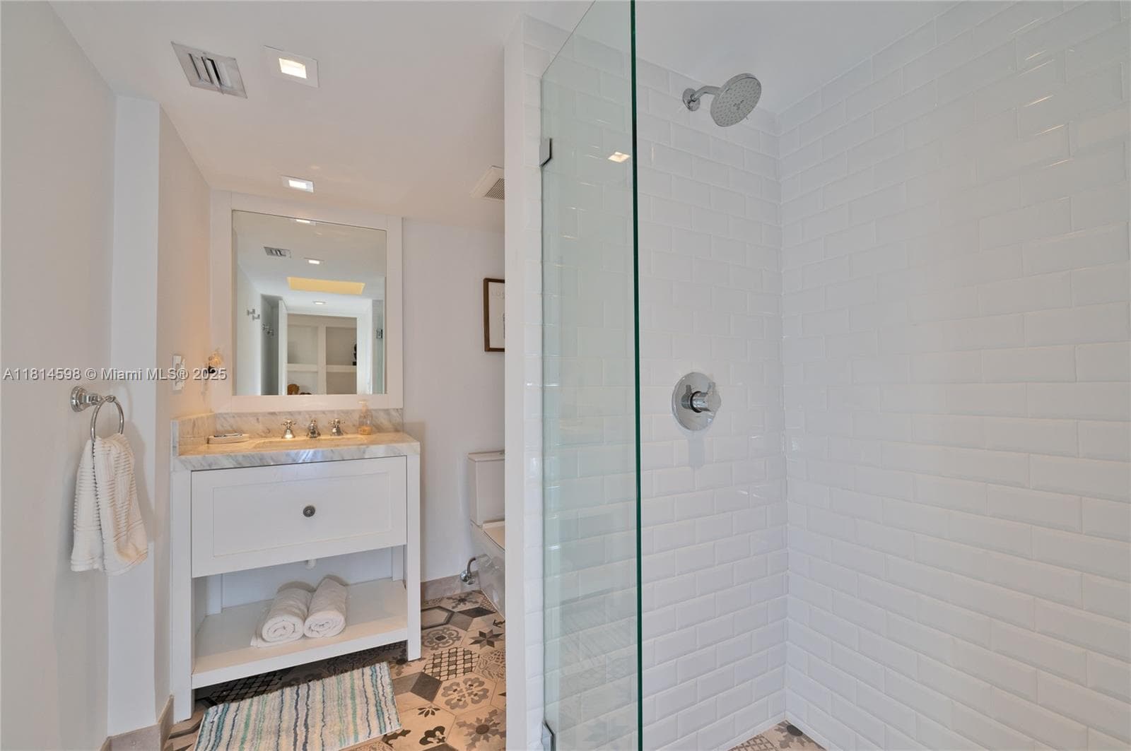 101 Crandon Blvd 480 photo 25
