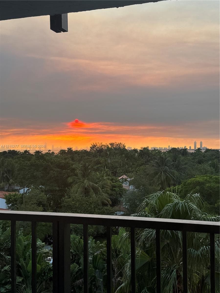 5701 Biscayne Blvd 701 photo 23