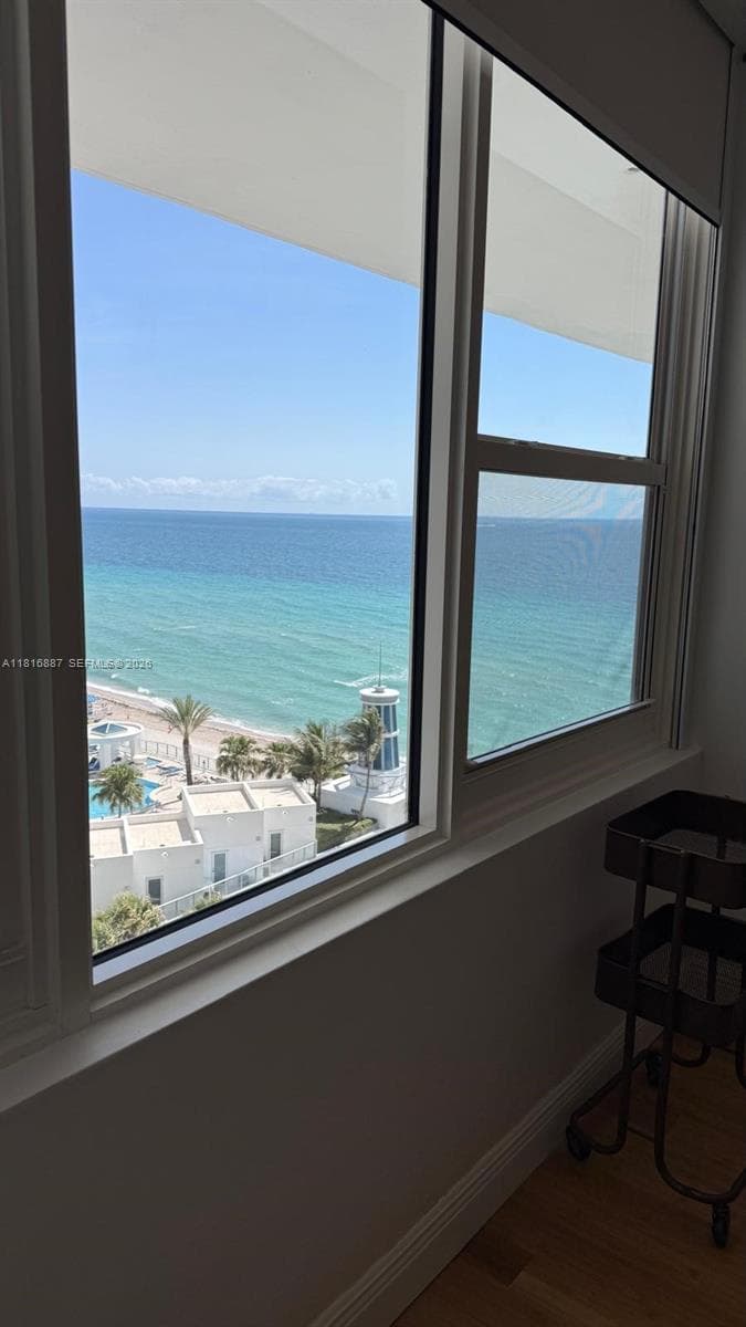 3505 S Ocean Dr 1010 photo 19