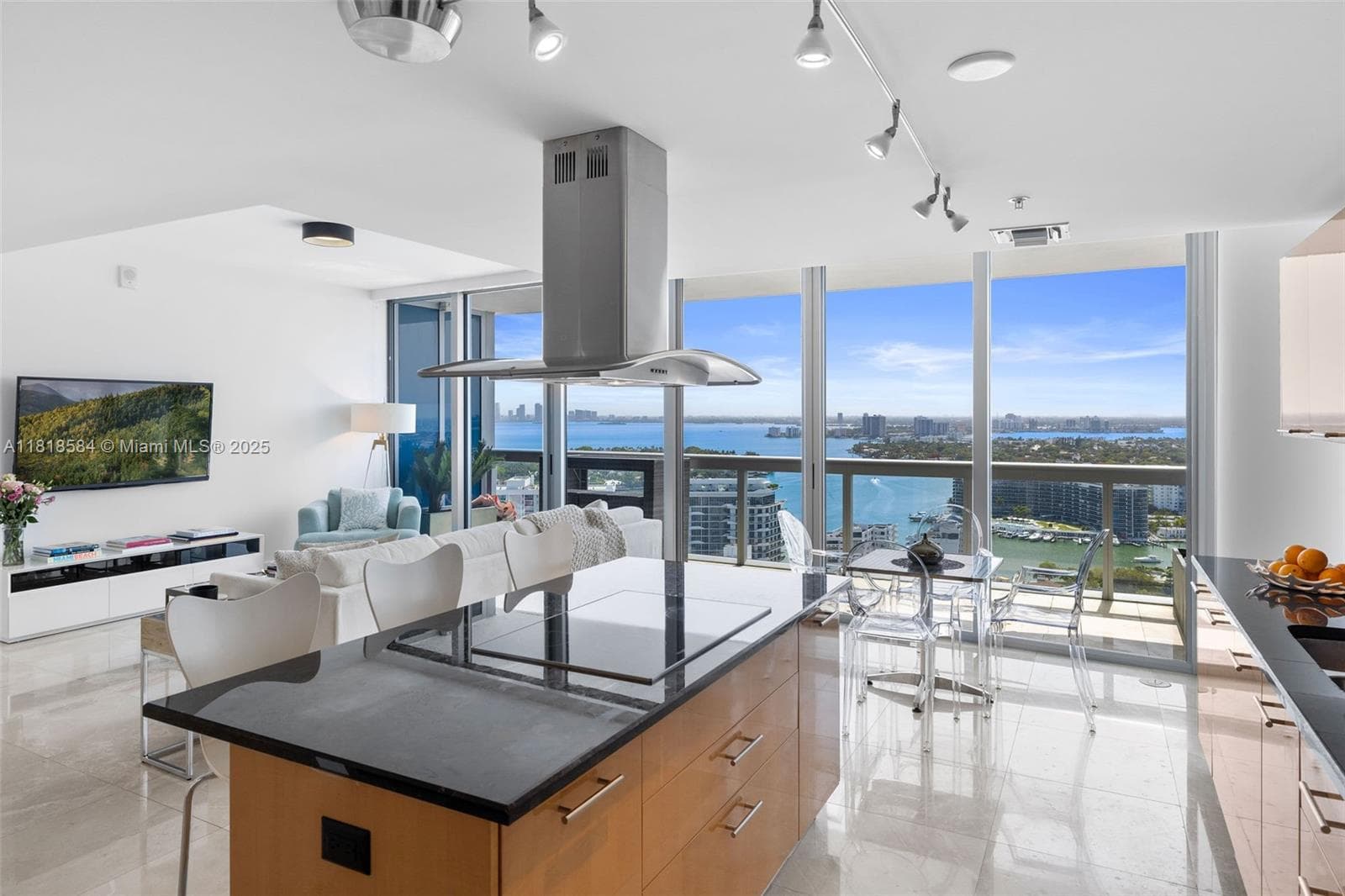 6899 Collins Ave 2707 photo 15
