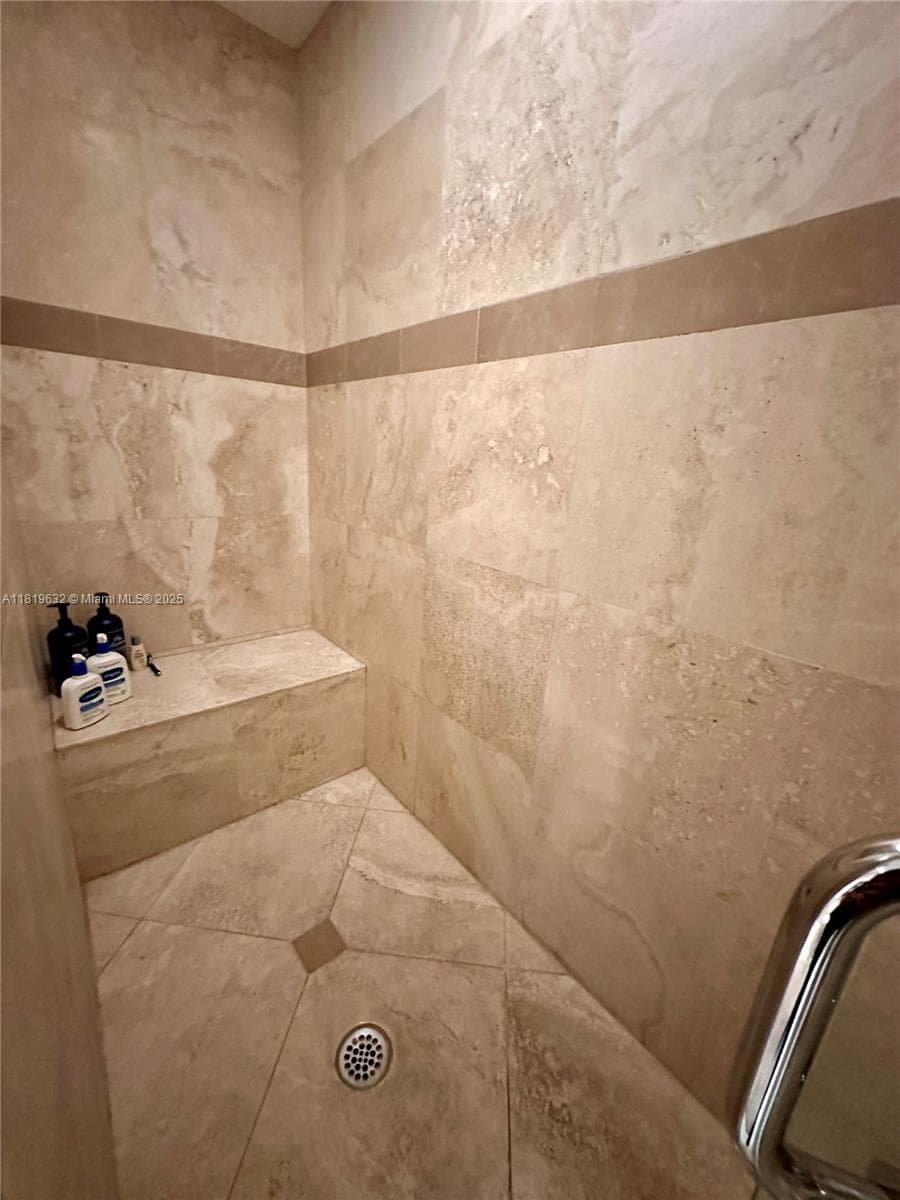 2645 S Bayshore Dr 1403 photo 21