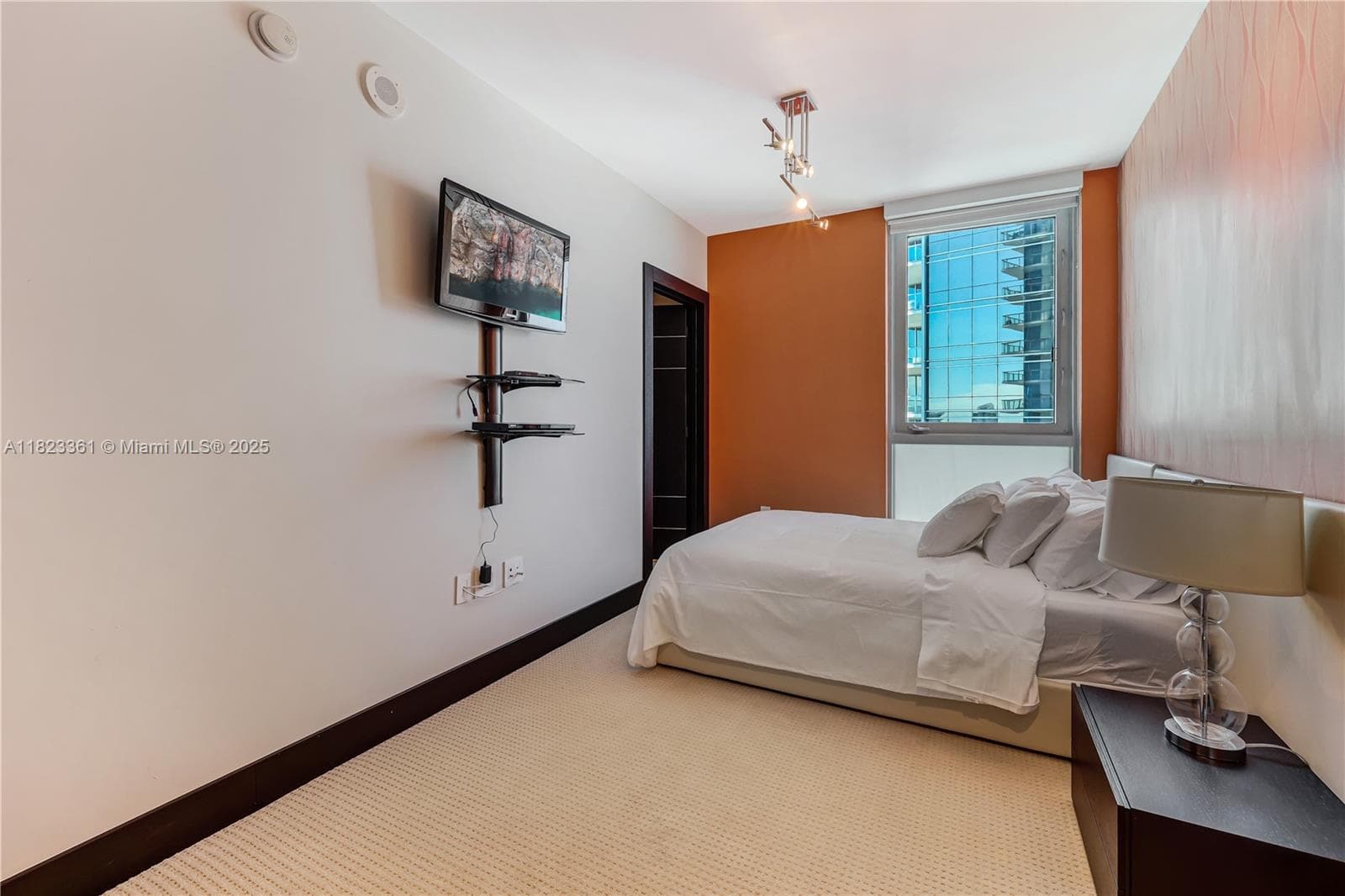 17001 Collins Ave 2508 photo 18