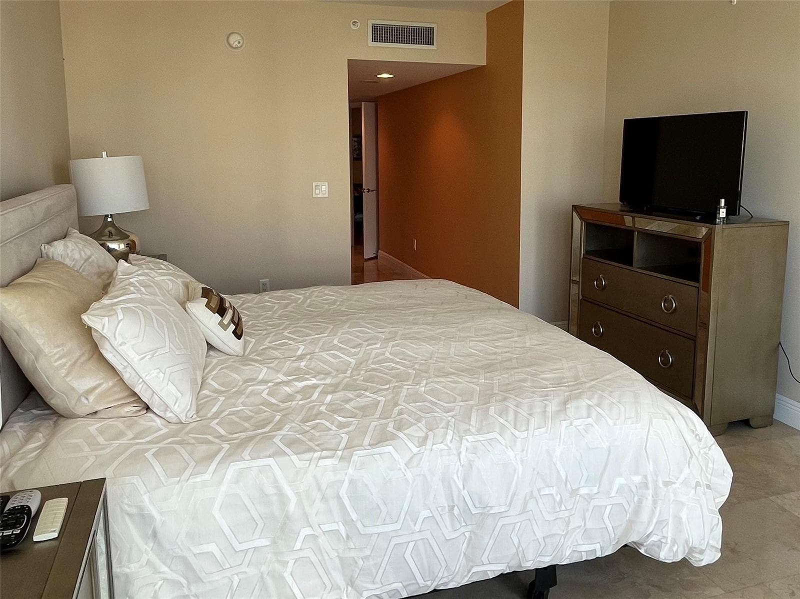 16500 Collins Avenue 2052 photo 19
