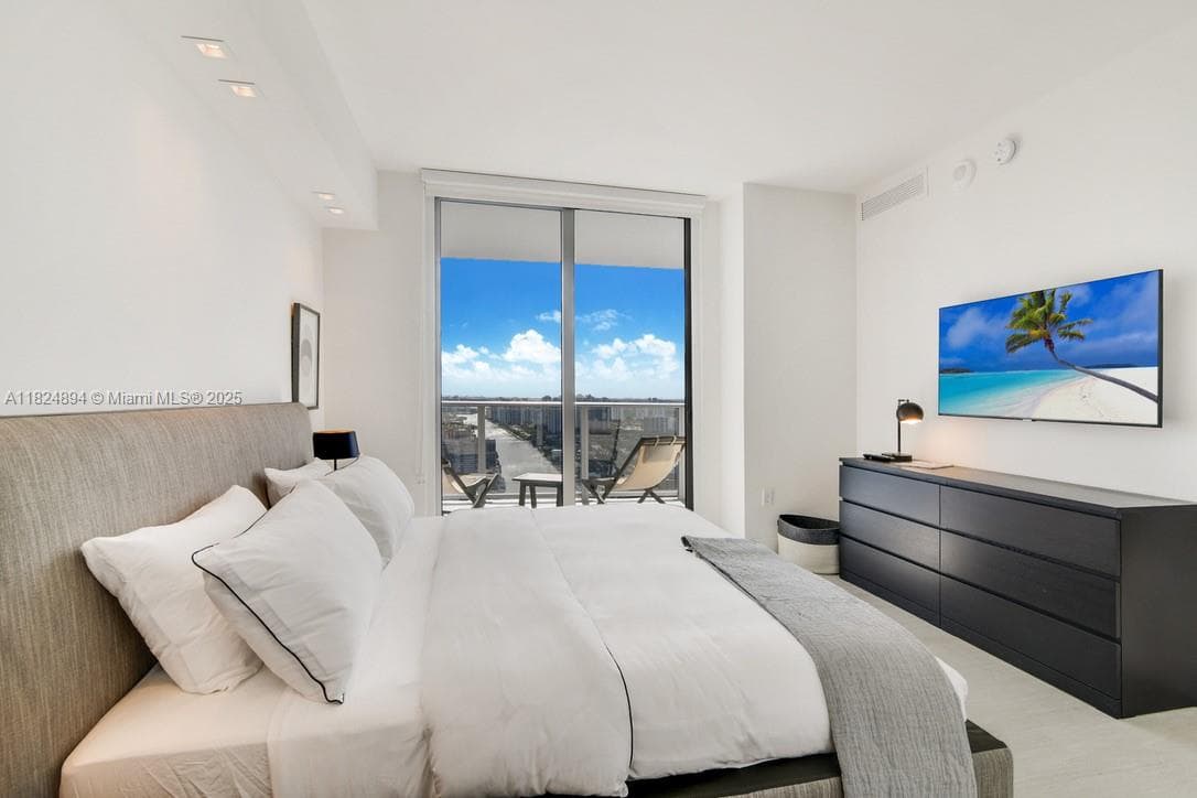 4010 S Ocean Dr T3708 photo 11