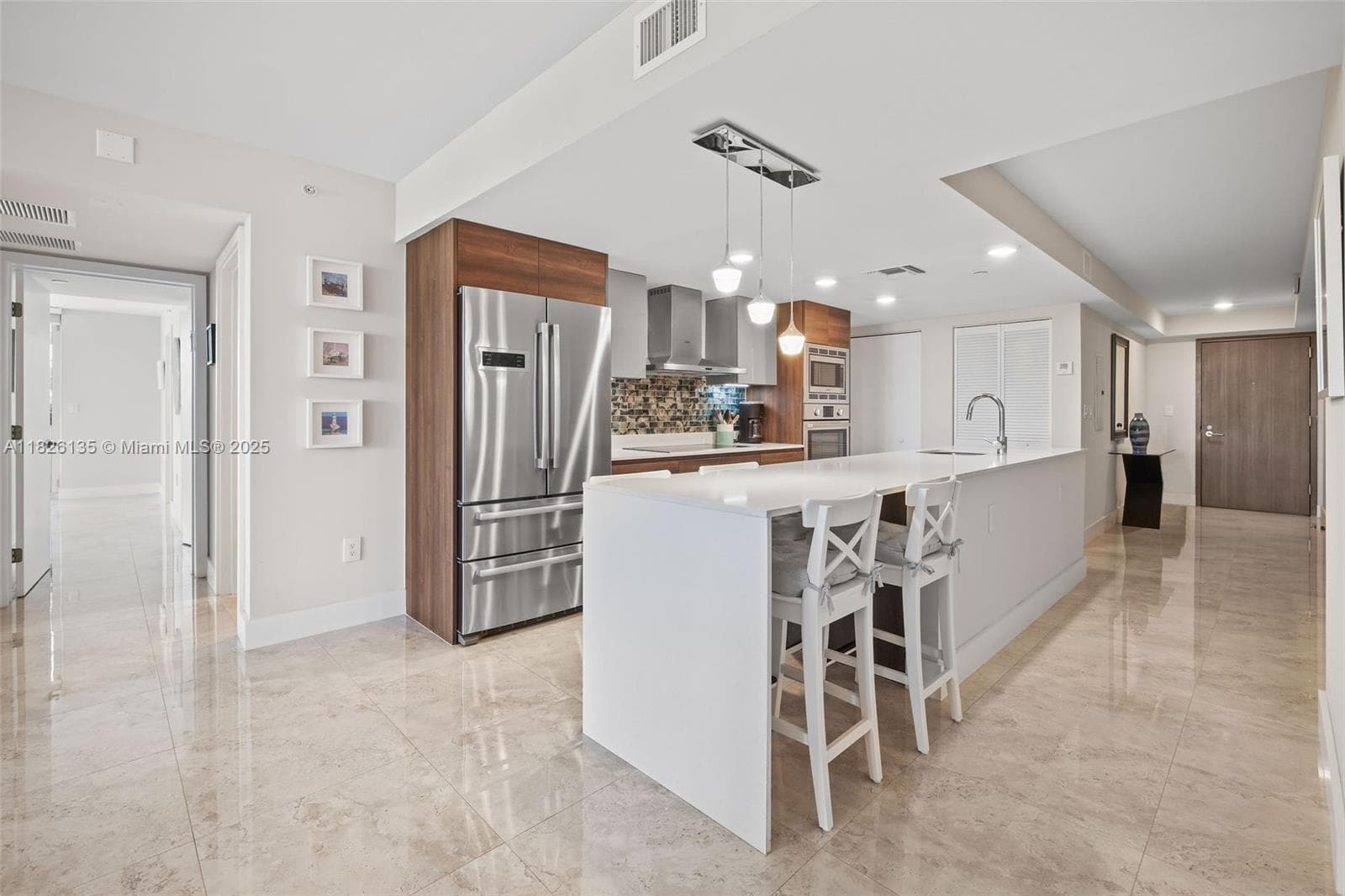 9261 E Bay Harbor Dr 404 photo 6